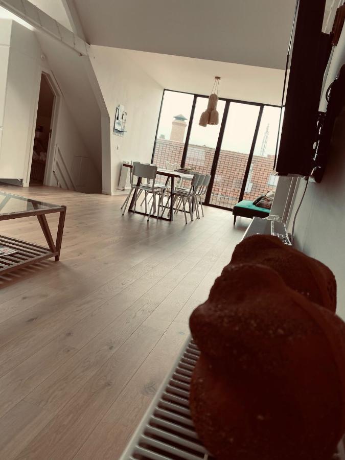 Lichtrijke Loft Bij Restaurant Den Olifant Apartment Ieper Bagian luar foto