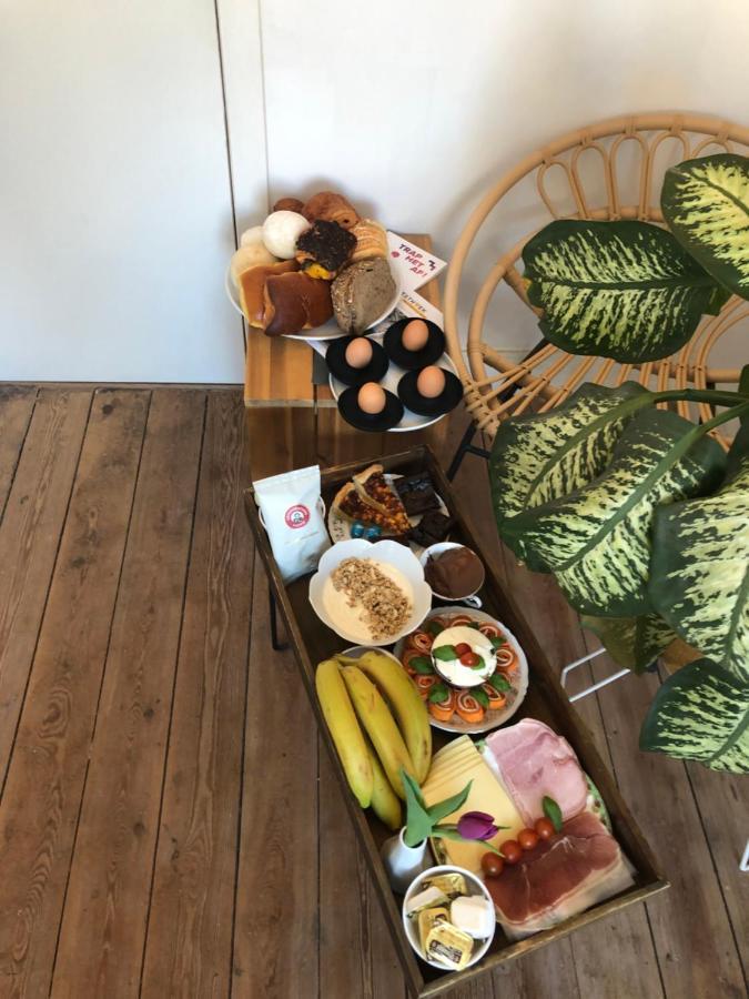 Lichtrijke Loft Bij Restaurant Den Olifant Apartment Ieper Bagian luar foto