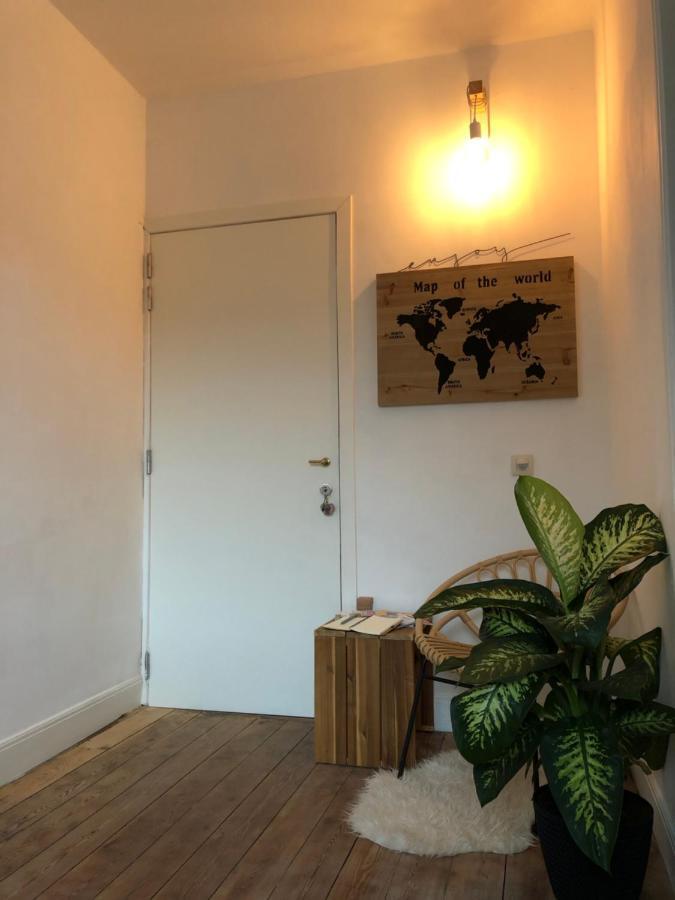 Lichtrijke Loft Bij Restaurant Den Olifant Apartment Ieper Bagian luar foto